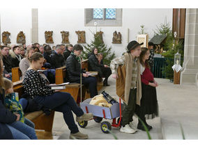 Kinderchristmette mit Krippenspiel (© Karl-Franz Thiede)